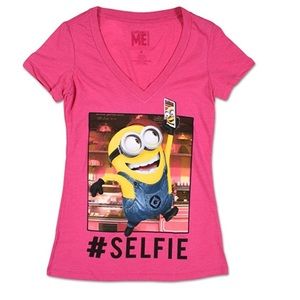 Juniors despicable me T-shirt